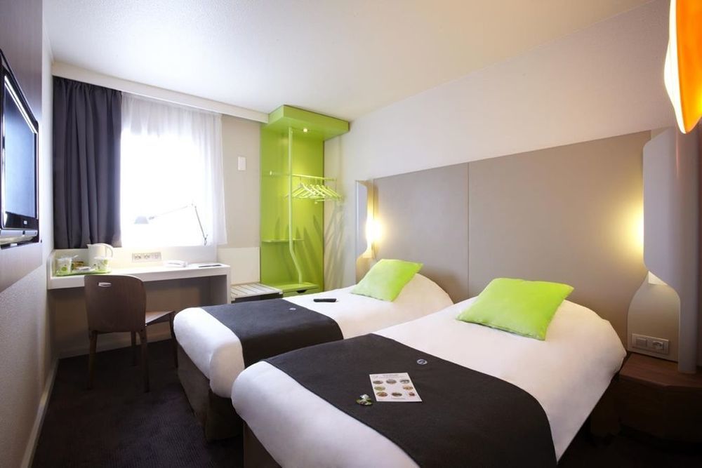 Campanile Hotel Beauvais Ruang foto